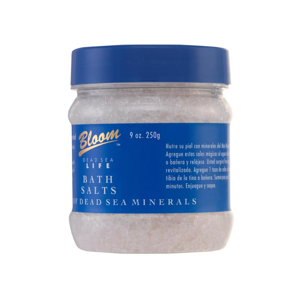 Bloom White Organic Bath Salt Jar – Organic bath salts infused with natural minerals to cleanse and hydrate the skin, leaving it soft and nourished.